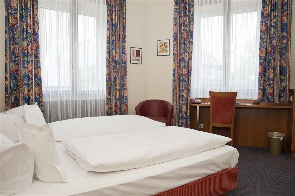 Doria Hotel Дюселдорф Екстериор снимка